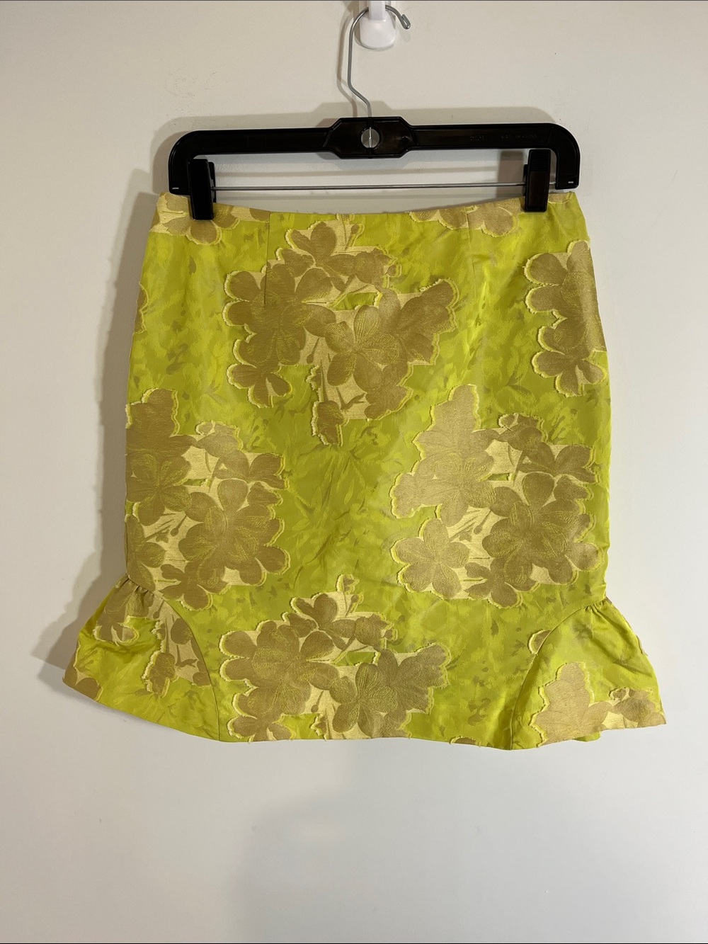 Anthropologie Leifsdottir chartreuse green floral jacquard mini skirt size 4